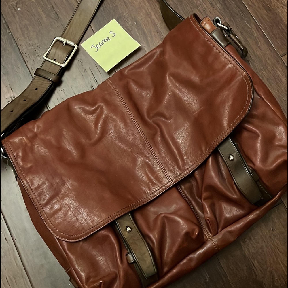 Coach Messenger Bag LEATHER NEW NEVER USED